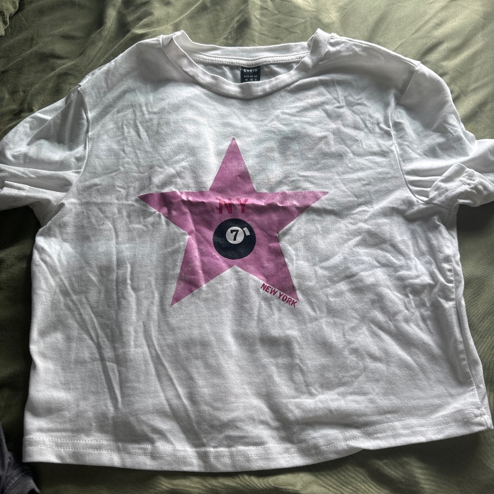 Tee shirys
